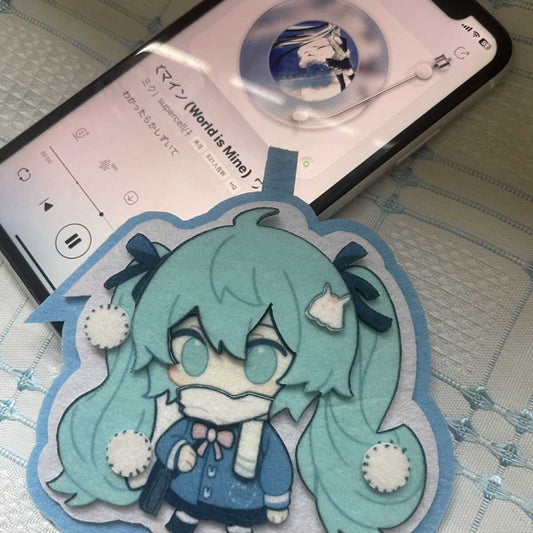 Miku woven decoration (10cm)