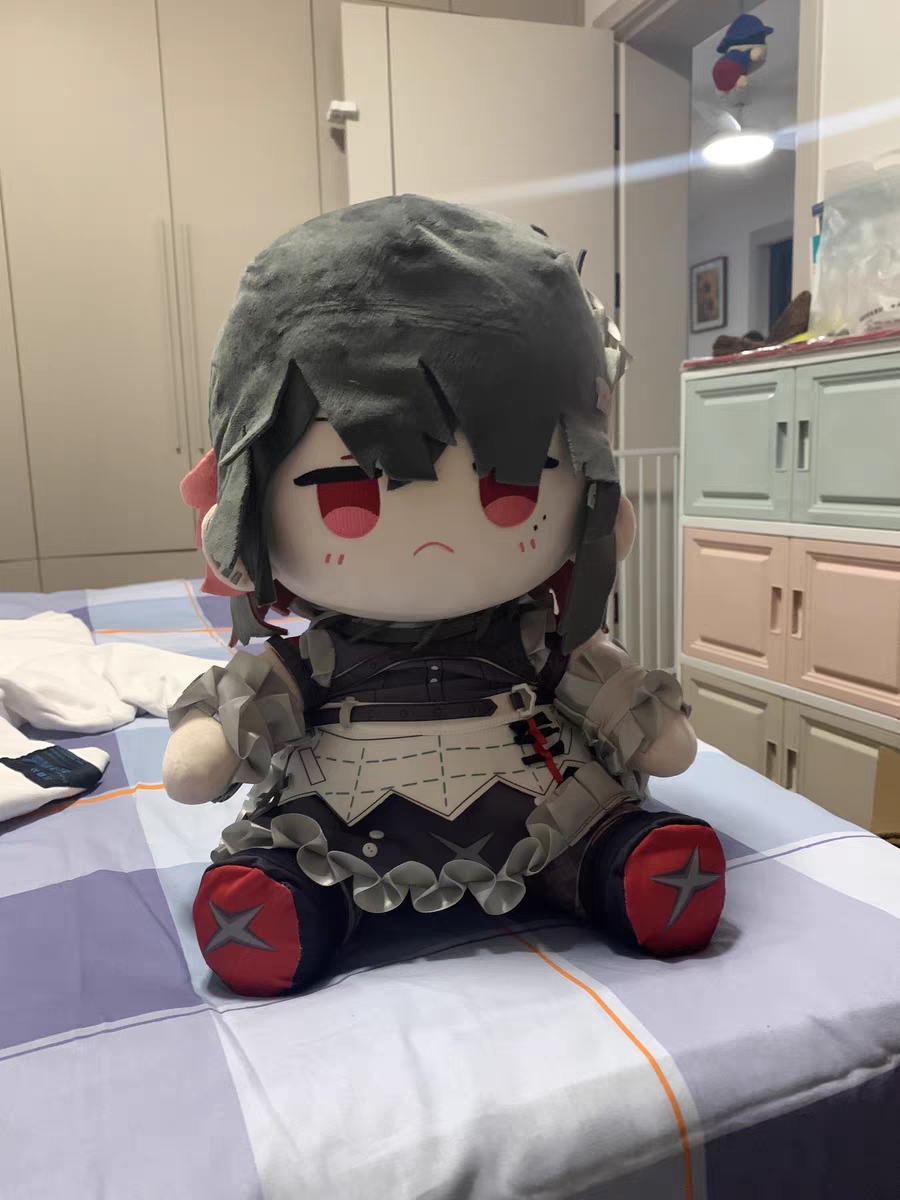 Ellen Joe 40cm Big Plush，Magnetic shark tail